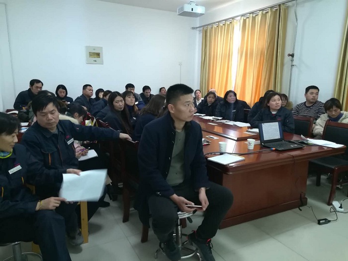 1577953879990505.jpg 鲁泰化学部门联合 组织进行知识培训 (2).jpg