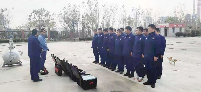 1607603718375409.jpg 鲁泰化学应急救援中心持续加强队伍建设工作 (3).jpg