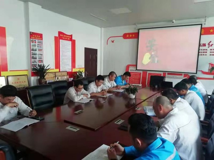 1625041213130171.jpg 聚氯乙烯车间组织开展安全生产警示教育日活动.jpg